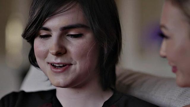 Trans drilling lesbian girlfriend in erotic couple