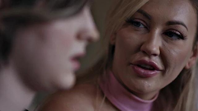 Trans drilling lesbian girlfriend in erotic couple