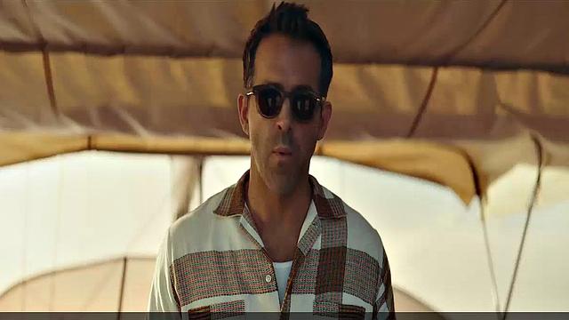 Gal Gadot hot cleavage, Ritu Arya busty