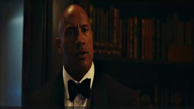 Gal Gadot hot cleavage, Ritu Arya busty