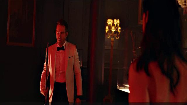 Gal Gadot hot cleavage, Ritu Arya busty