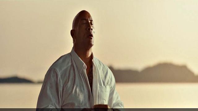 Gal Gadot hot cleavage, Ritu Arya busty