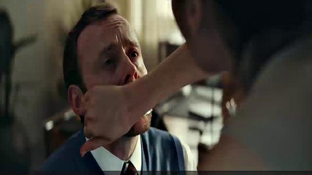 Гал Гадот меряется вырезом с Риту Арья и их сиськи решают всё