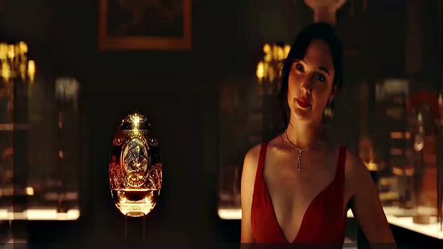 Gal Gadot hot cleavage, Ritu Arya busty