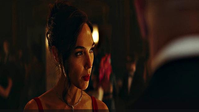 Gal Gadot hot cleavage, Ritu Arya busty