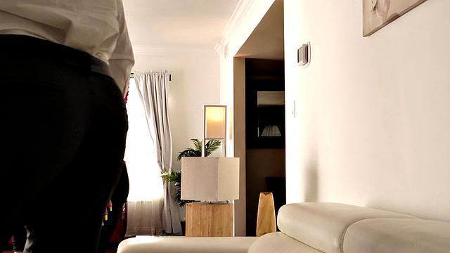 From super-geek to bombshell