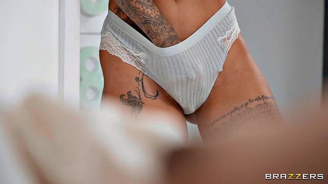 Peep On Me, I Peep you