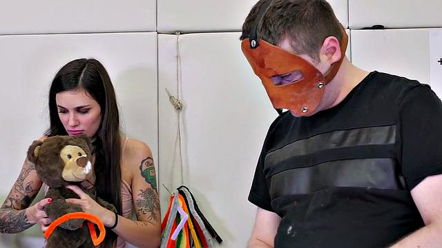 Throat submissive succumbs to dom