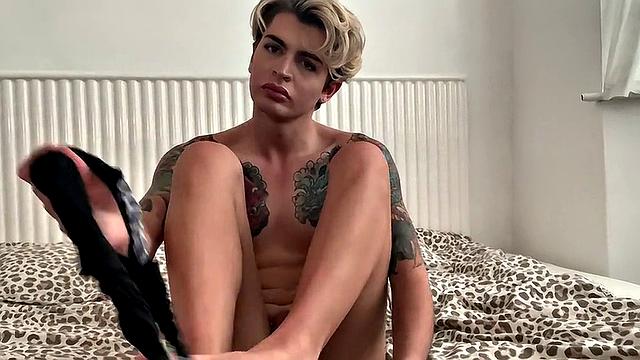 Блондин Рой снова вернулся за добавкой - Ryo Foxx