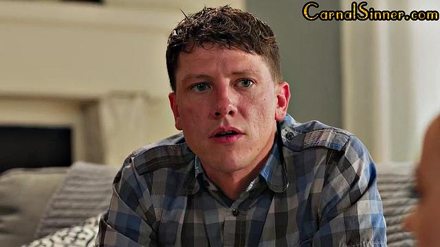 Stunning sluts sharing in 3some