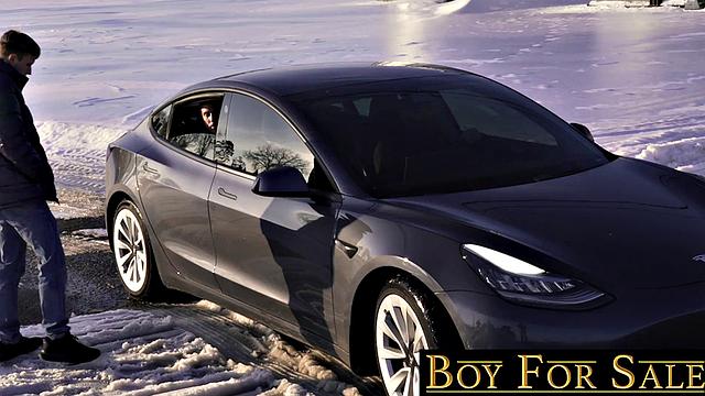 THE BOY NOAH Chapter 1 - Grooming