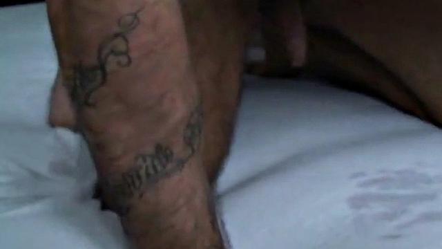 Amateur German jock with tattoos barebacked by BF