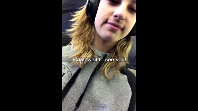 Snow Bunnies - S1:E1