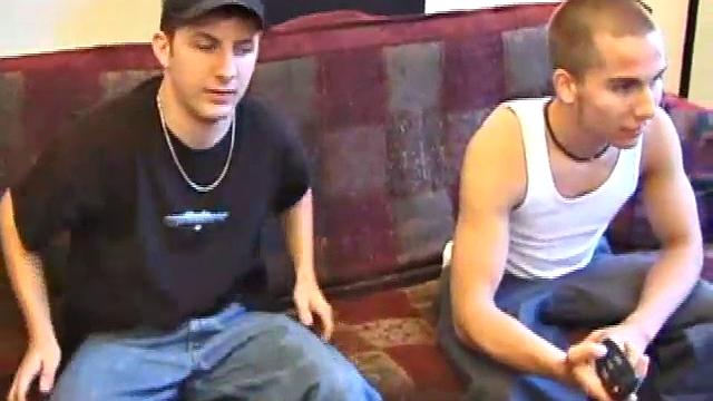 brock labelli делает минет и дрочит mark'у