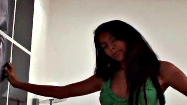 Hot teen slut fingers her pussy