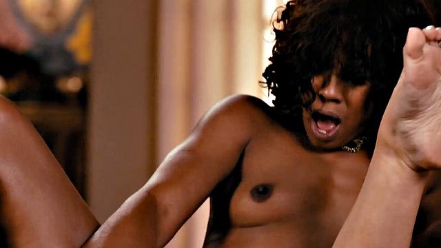 Blonde mature pussylicked in 3some