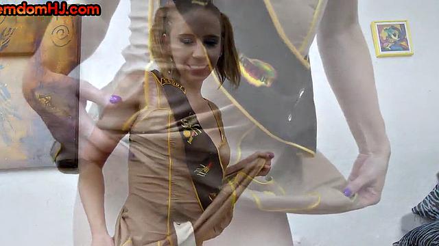 Pigtails scout on edgeplay