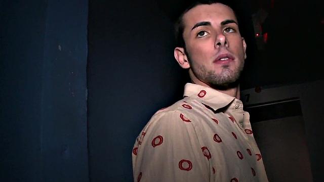 Naive guy gets fellatio