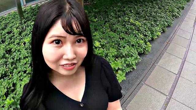 Aina Nanjyo is a model with huge breasts to play with