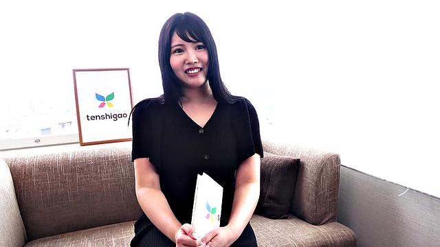 Aina Nanjyo is a model with huge breasts to play with