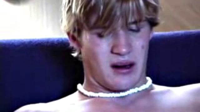 As they watch a porno, Sean says to Cameron he'll demonstrate that he can give better head than a woman. Cameron responds that he is equally as talented.