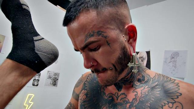 Seduced gay fucked by hardcore lover in tight ass