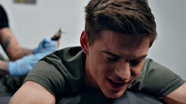 Seduced gay fucked by hardcore lover in tight ass