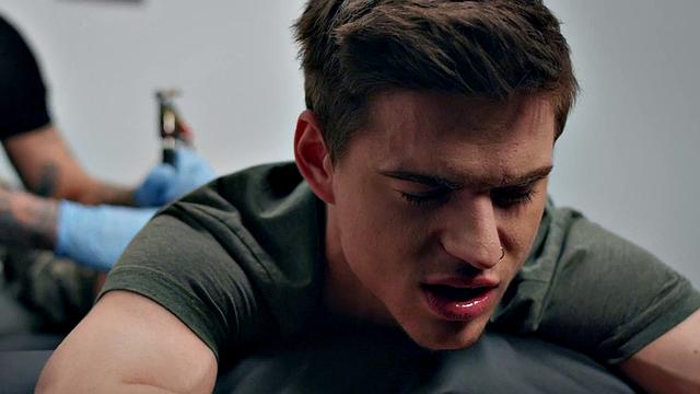 Seduced gay fucked by hardcore lover in tight ass