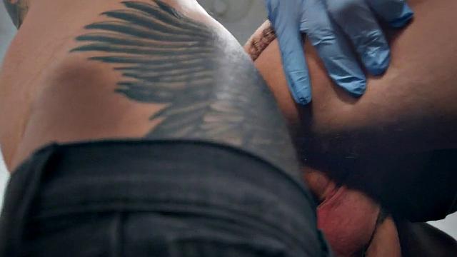 Seduced gay fucked by hardcore lover in tight ass