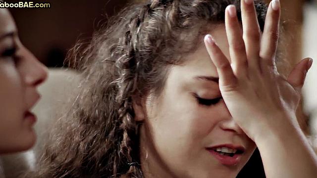 Skinny babe doggystyled