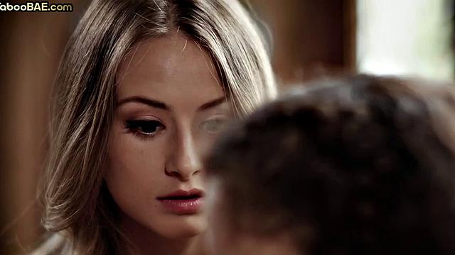 стройная малышка жадно трахается раком со своим парнем