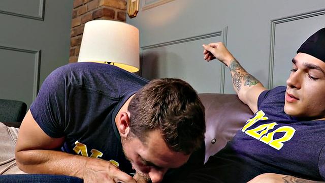 Inked stud cums after bareback by assfucked BF