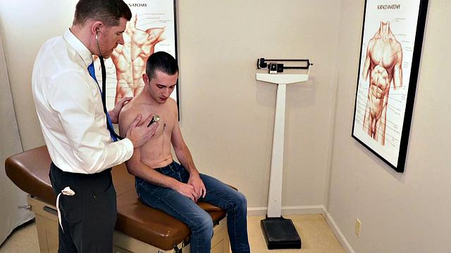 Skinny twink bareback drilled by doctor in clinic