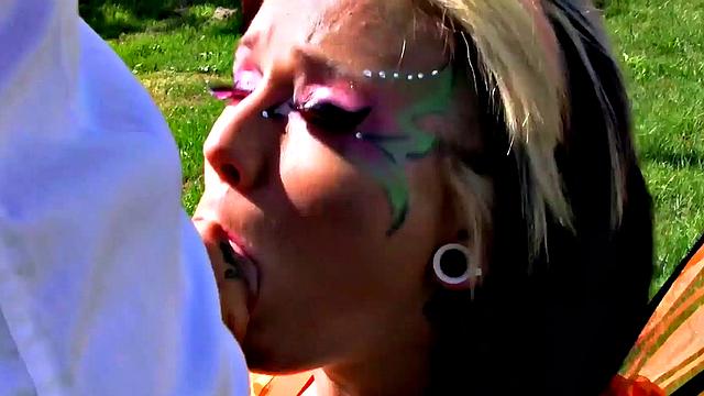 Cosplay Lily Fatale is a Naughty Pokemon