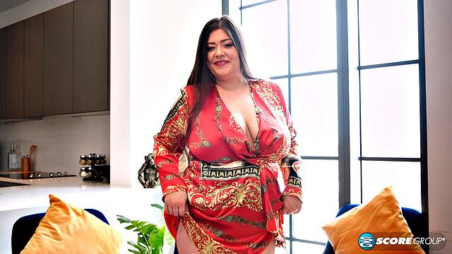 Remi Ferdinand: People Stare, but I Love It