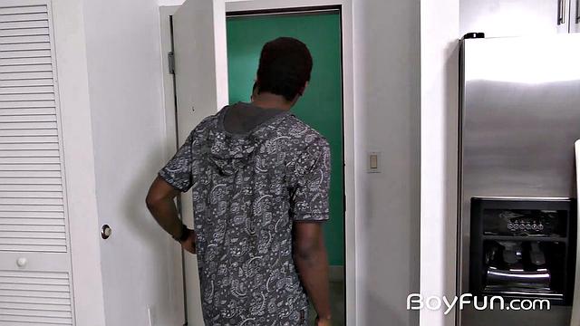 Tommy Blake - Seth Sanders