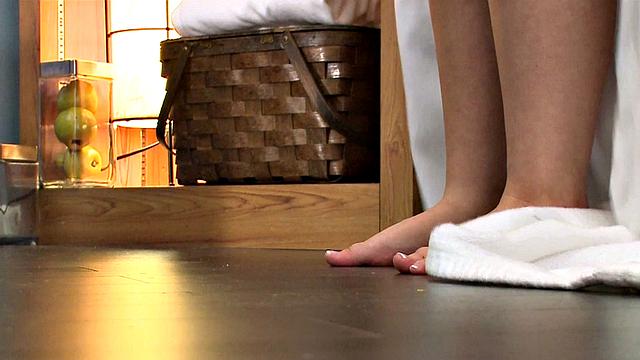 Felicia Clover's Big Boobs & Booty Massage