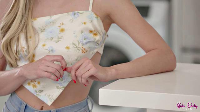 When Friends become more - S4:E4