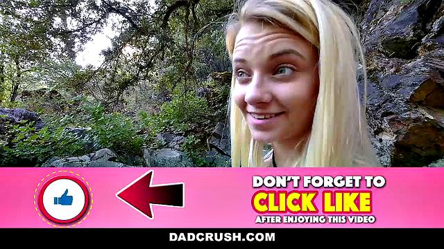 Отчим трахается с молодой падчерицей у озера