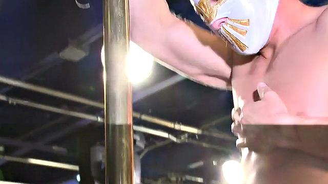 Amateur gays suck on public stripper party