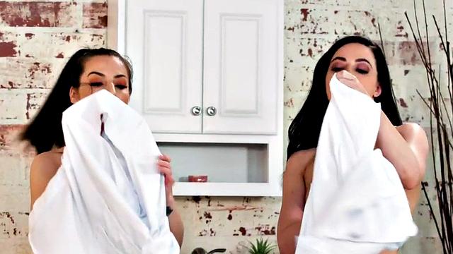 Nympho massaging sluts fucked in 3way with oiled pussies