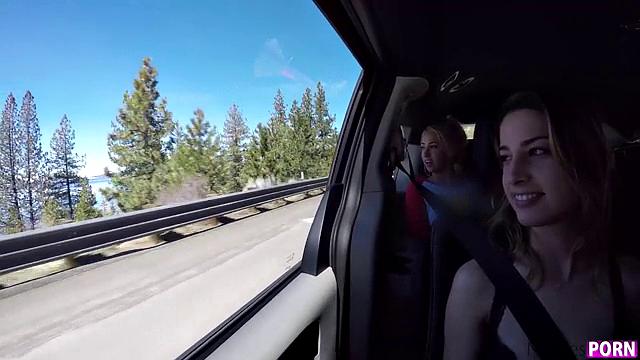 снег снегом, а у подружек свои горячие развлечения