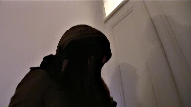 Stranger nails the tight pussy of a horny vagrants in a steamy shower