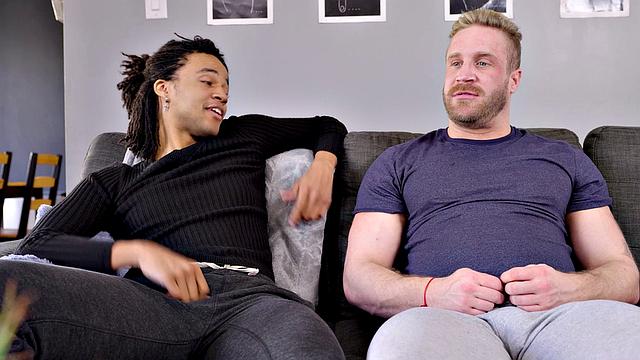 HETEROFLEXIBLE - Nut Jerking Challenge Between Cocky Straight Buddies Mateo Tomas & Shea Parker