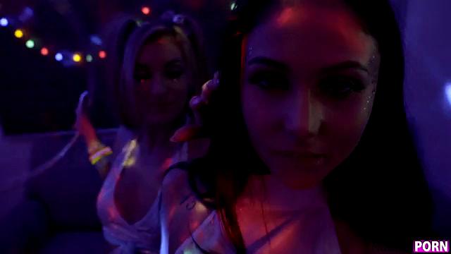 Raver Girlfriends - 12:E10