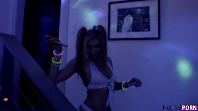 Raver Girlfriends - 12:E10