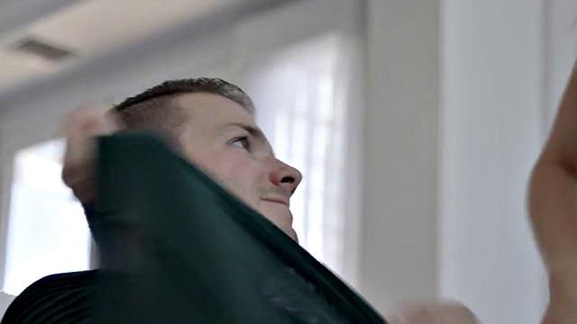 Babysitter deepthroats and rides lucky fellow