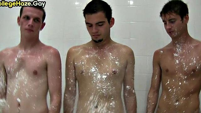 Wet stud accepts going for fraternity under shower