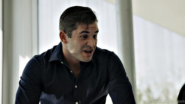 Взрослая парочка затащила третью для стёбной тройки на всю квартиру