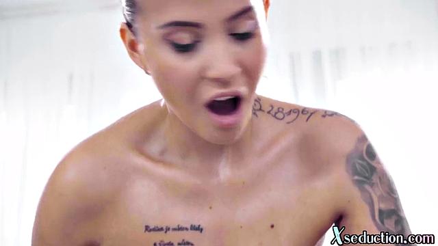 masseuse cutie scissoring ebony client